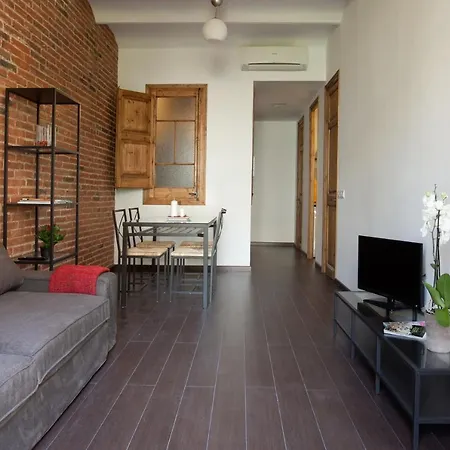 Fully Equipped Place Close To Sagrada Familia Apartment