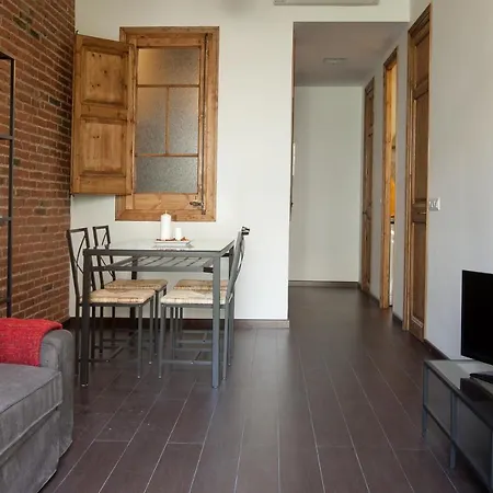Fully Equipped Place Close To Sagrada Familia Apartment *